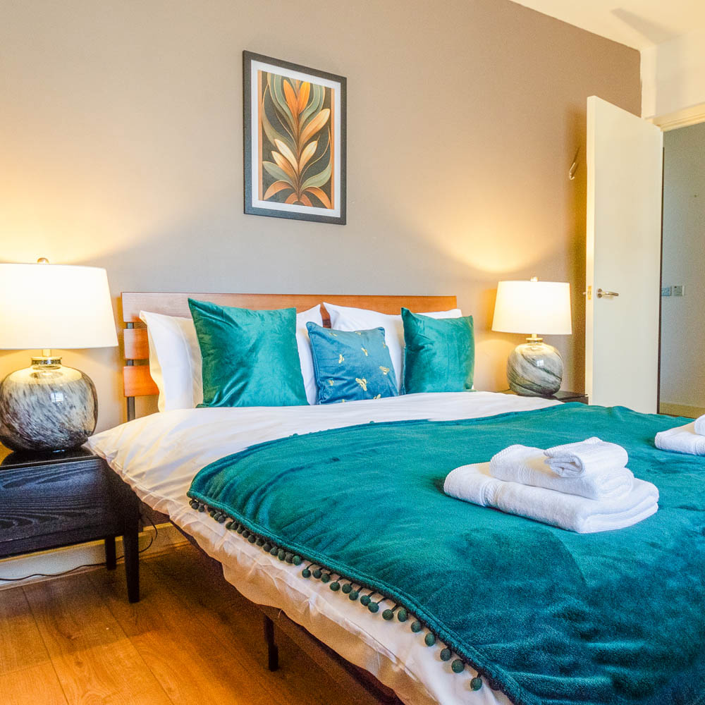 Two-Bedroom Serviced Apartment Canning Town